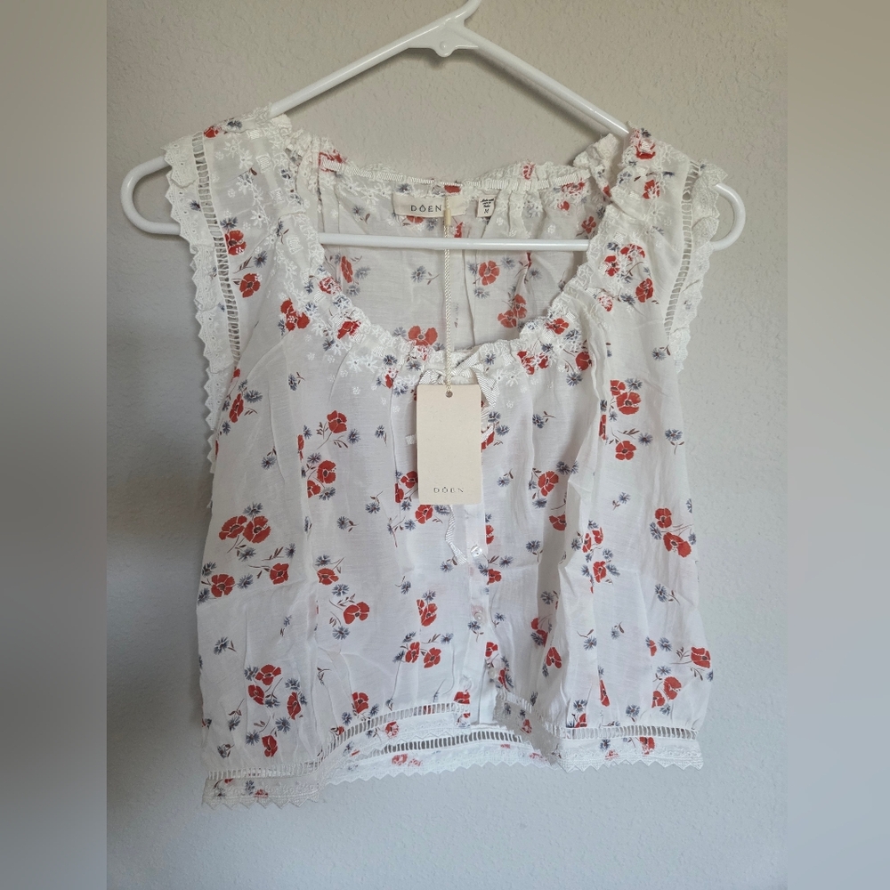 NWT Doen Traveler Top In Poppy Field